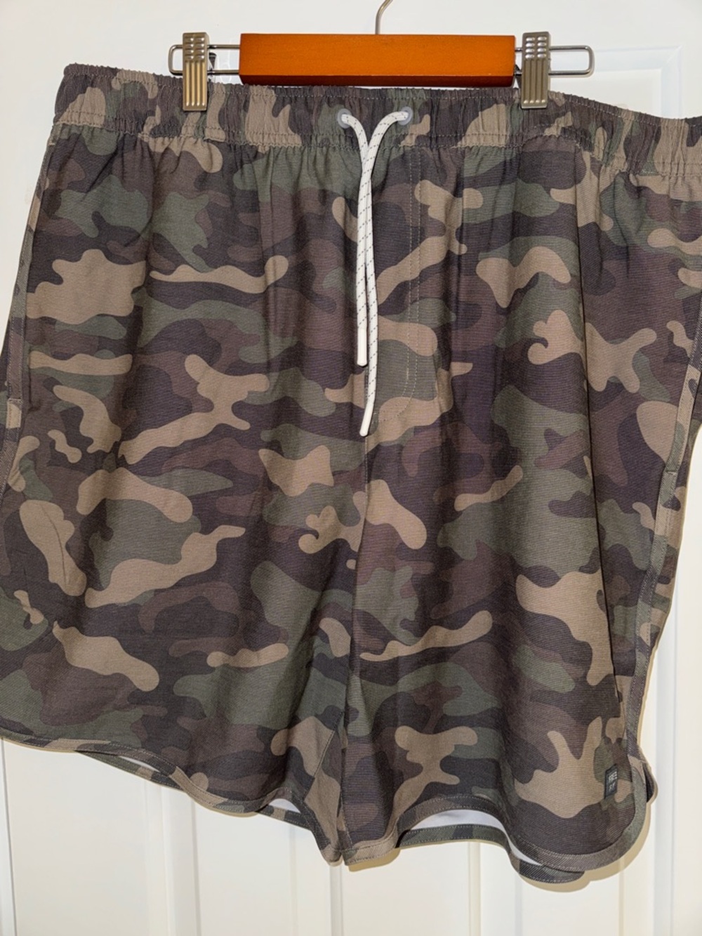 Men's Camouflage Athletic Shorts with Drawstring - Olive Camo